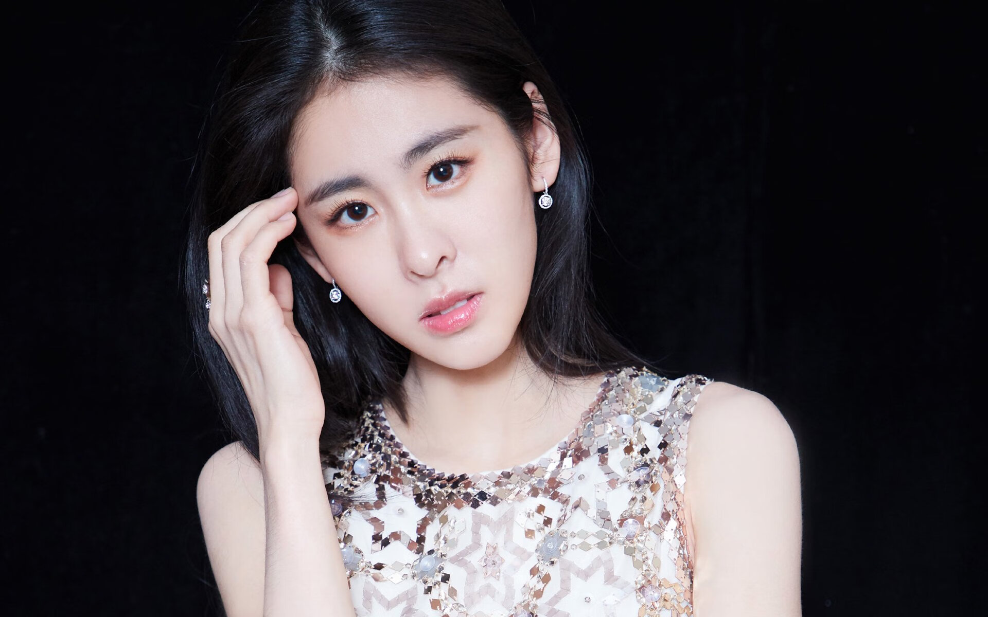 2026 全球女子体育商业价值榜:郑钦文为何能超越谷爱凌成为中国第一?